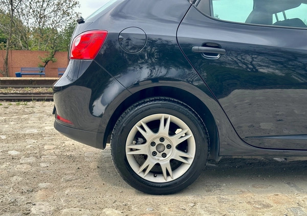 Seat Ibiza cena 13800 przebieg: 230000, rok produkcji 2008 z Wrocław małe 436